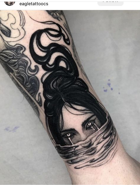 Black Shaded Tattoos, Dark Image Tattoo, Illustrated Tattoo, Dark Tattoo Designs, Tsunami Tattoo, Tattoo Mujer, Dark Feminine Tattoos, Gotik Tattoo, Illustrative Tattoo