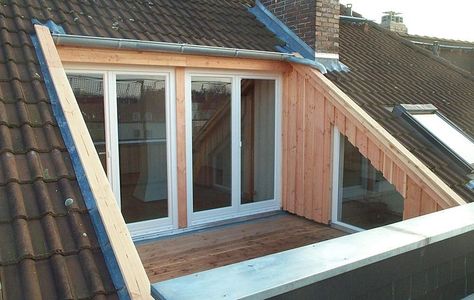 Loft Conversion Balcony, Loft Conversion Bedroom, Rustic Barndominium, Architecture Renovation, Attic Bedroom Designs, Attic Loft, Shop Barndominium, Bedroom Barndominium, Barndominium Ideas Exterior