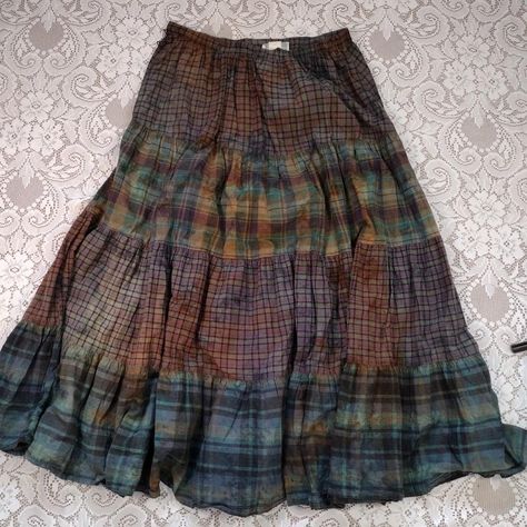 grunge plaid patchwork flowy maxi skirt
~100%... - Depop Flannel Maxi Skirt, Plaid Patchwork Skirt, Flannel Skirt Diy, Patchwork Clothing Ideas, Grunge Sewing Patterns, Rag Skirt, Cottagecore Skirt, British Country Style, Flannel Skirt