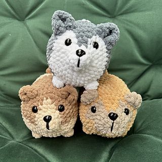 Loaf Puppies pattern by Crochet by DoraLily Loaf Dog Crochet Pattern Free, Mini Crochet Plushies, Crochet Stuffy, Amigurumi Beginner, Puppy Crochet, Crochet Cats, Crochet Puppy, Puppy Pattern, Dog Amigurumi