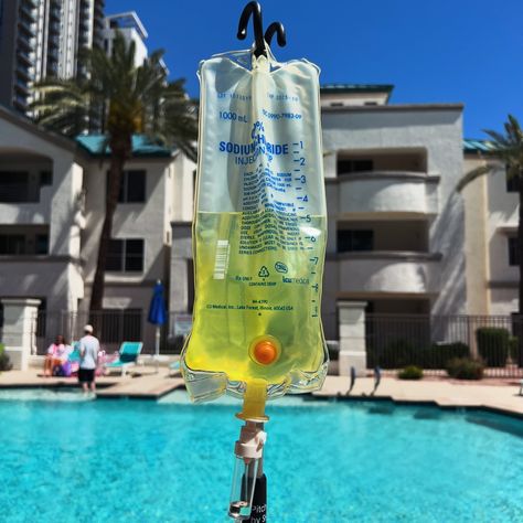 An IV poolside this time of the year is perfect! Get some hydration, amazing vitamins and some Vitamin D ☀️ 💧 Offering: 💧 Vitamin Drips 🚗 Mobile IV therapy 💰Bachelor/Bachelorette group discounts 💉 Vitamin Injections (B12 & D3) 🥂 Hangover Recovery 💪🏼 Athletic Recovery 🧠 NAD Infusions 🍊Migraine & Myers Infusions How to reach/book with me: 💉 @ivmobilern on IG or TikTok 📱 602-448-2353 📧 ivmobilern@gmail.com 🌎 http://beacons.ai/ivmobilern #scottsdalebachelorette #scottsdalebeforetheveil #revi... Iv Drip Aesthetic, Athletic Recovery, Vitamin Injections, Iv Hydration, Scottsdale Bachelorette, Esthetician Room Decor, Iv Drip, Esthetician Room, Iv Therapy