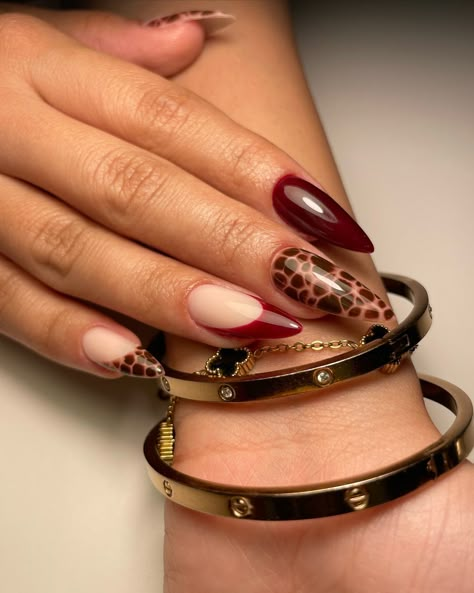 Burgundy Nails With Cheetah Print, Maroon And Cheetah Nails, Leopard Print Nails Coffin, Maroon Leopard Nails, Autumn Red Nails Design, Cheata Nails Red, Nail Designs 2024 Fall, Dark Red Leopard Print Nails, Long Cheetah Nails