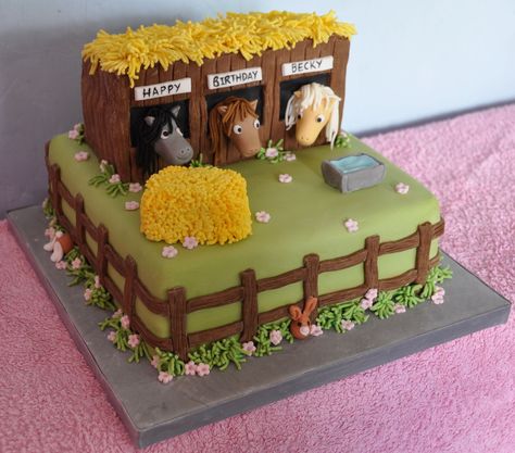 Horse Cake wow I wish this was my birthday cake. Easy Horse Cake, Horse Birthday Cakes, Horse Cake Ideas, Horse Birthday Cake, Nursing Cake, Pony Cake, Farm Cake, Horse Cake, Cake Blog