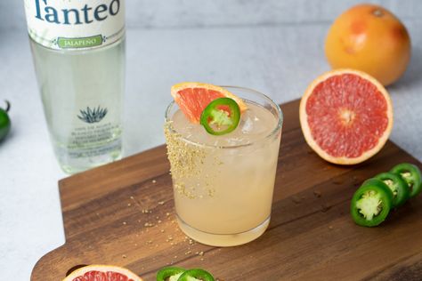 Tanteo Spicy Paloma — Tanteo Tequila Jalapeno Margarita Recipe, Jalapeno Tequila, Spicy Paloma, Tequila Recipe, Jalapeno Margarita, Tequila Margarita, Jalapeno Recipes, Margarita Recipe, Tequila Cocktails