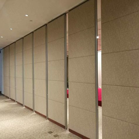 High Quality Manufacturer Frame Partition Wall for Meeting Room Divider Room Partition https://m.alibaba.com/product/60836322577/High-Quality-Manufacturer-Frame-Partition-Wall.html?__sceneInfo={"cacheTime":"1800000","type":"appDetailShare"} Mobile Partition Wall, Japandi Meeting Room, Operable Wall Design, Meeting Room Partition, Japandi Office Design, Wall Room Divider, Hotel Conference Rooms, Divider Room, Room Partition Wall