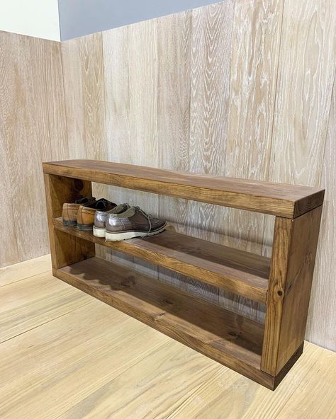 Cheap House Ideas, Wooden Shoe Rack Designs, Wood Coasters Diy, Rustic Shoe Rack, Wooden Shoe Rack, Diy Kids Furniture, Scrap Wood Crafts, Wooden Shoe Racks, Simple Woodworking Plans