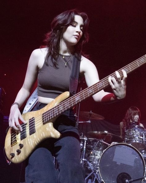 Female Bassist, Rockstar Art, Patricia Morrison, Brunette Blue Eyes, Pink Guitar, All About That Bass, Cover Band, Female Musicians, Punk Girl