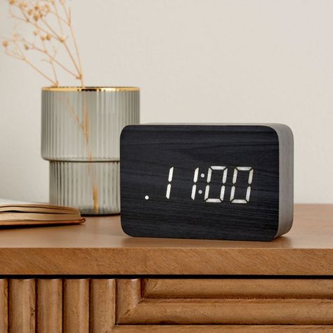 Digital Alarm Clock Aesthetic, Digital Clock Aesthetic, Minimalist Alarm Clock, Black Alarm Clock, Modern Alarm Clock, Wall Clock Design Ideas, Digital Face, Bedroom Clock, House Appliances