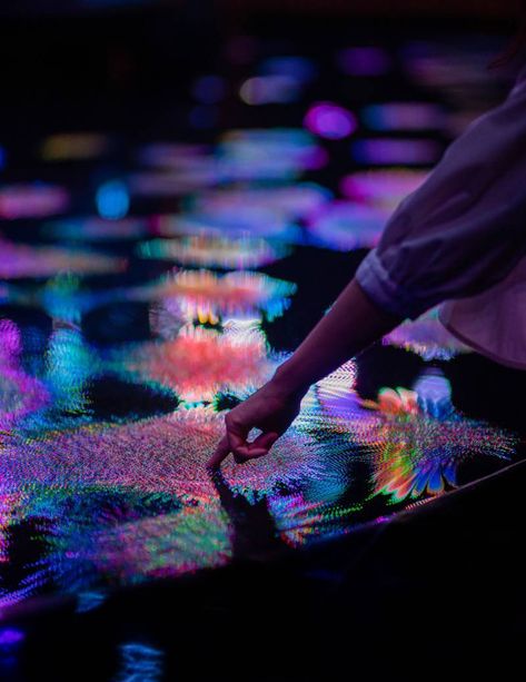 Living Crystallized Light | teamLab Multisensory Design, Interactive Light Installation, Summer Desktop Backgrounds, Projection Design, Installation Interactive, Interactive Exhibition, Reflected Light, Interactive Experience, Experience Center