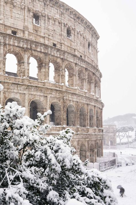 Pretty Cities, Europe In Winter, Rome Winter, France Winter, Italy Winter, World Most Beautiful Place, France Travel Guide, Paris Travel Guide, European Cities