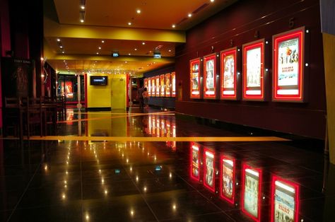 Movie Theater Hallway, Cinema Entrance, Theatre Hall, Movie Hall, Modern Theatre, Cinema Design, New Cinema, Community Theater, Attic Renovation