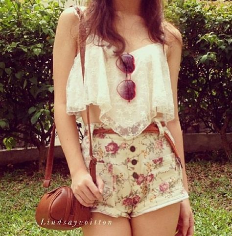 Summer 2015 Hipster Aesthetic, 2014 Style Outfit, 2010s Boho, 2013 Fashion Tumblr, 2014 Girly Outfits, 2015 Summer Outfits, 2013 Outfits Tumblr, 2016 Outfits Tumblr, Girly Summer Outfits Shorts