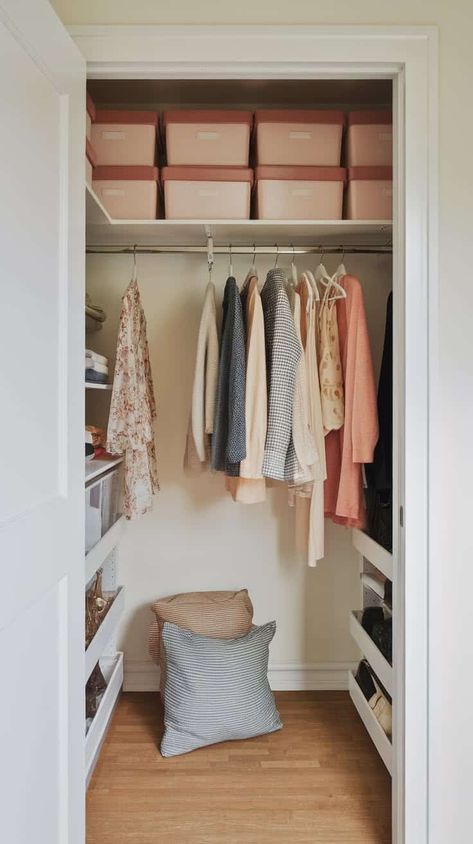 60+ Small Closet Organization Ideas - Mattress Nut Small Build In Wardrobe Ideas, Wardrobe Cupboard Organisation, Deep Storage Closet, Airing Cupboard Wardrobe Ideas, Hidden Storage Closet, Small Space Organization Closet, Small Bedroom Storage Hacks, Spare Room Organization Ideas, Sheet Storage Ideas No Closet