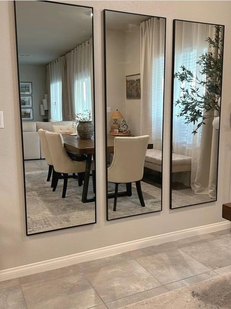 Dinning Room Mirror Ideas Wall, Dinning Wall Decoration, Mirror Tv Wall, Decorating Mirrors, Hiasan Dalaman Rumah, Mirror Decor Living Room, Mirror Dining Room, Mixing Patterns, Bohemian Living Rooms