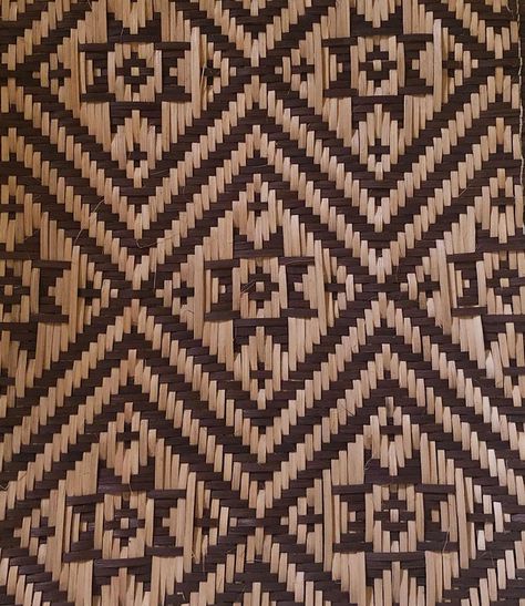 Flat reed woven mat with varying that features the the commonly used Cherokee pattern known as “Noonday Sun”. Completed in 2020 by Cherokee Nation artist Laney Cully. Woven Mat, Basket Weaving Patterns, Dot Journals, Native American Artists, Native American History, Weaving Patterns, Native Art, Native American Art, Basket Weaving