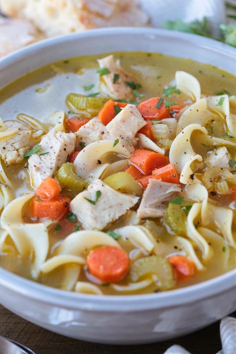 The best Homemade Turkey Soup is made with leftover turkey bones! Cozy and comforting, it's the best bowl of turkey soup you'll ever taste! Beefy Tomato Soup Recipe, Best Turkey Soup, Homemade Turkey Soup, Leftover Turkey Soup, Turkey Noodle Soup, Turkey Soup Recipe, Turkey Broth, Best Turkey, Turkey Soup