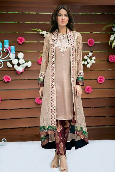 Coat style trouser suit. Custom made availaible at Royal Threads Boutique. To order whatsapp at +919646916105 Double Layered Kurti Designs, Latest Gown Styles, Chifon Dress, Dresses Pakistani, Mode Mantel, Shrug For Dresses, Calf Sleeve, Salwar Kamiz, Mode Abaya