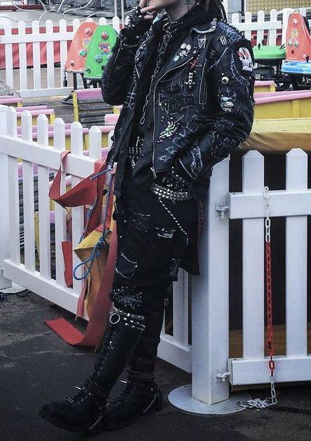 Punk Inspired Outfits Men, Metal Vest Outfit, Men Witch Aesthetic, Trad Punk Fashion, Punk Outfits 80s Men, Deathrock Fashion Men, Goth Guys Outfits, Punk Guys Aesthetic, Fancy Punk Outfits Men