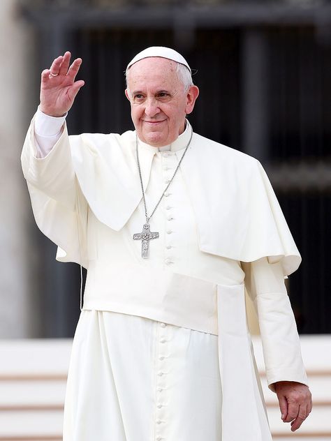 Pope Francis Taking Risks, An Education, Mineral Water, Good Pizza, Pope Francis, 25 Years, Chef's Jackets, Pizza, Indonesia