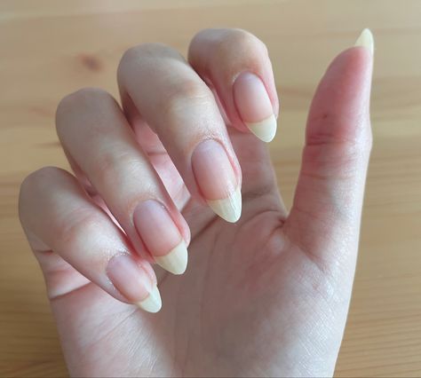 Oval Natural Nails Long, Natural Long Nails Almond, Long Healthy Nails Aesthetic, Coquette Nails Natural, Long Nails Almond Shape, Long Healthy Nails Natural, Natural Nails Healthy, Nice Nails Natural, Coquette Natural Nails