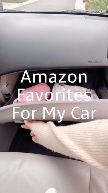 #SmartCarAccessories How To Organize Your Car, Car Basket Ideas, Car Trunk Organization Aesthetic, Items To Keep In Your Car, Amazon Car Organization, Small Car Organization Ideas, Suv Decorations Interior, Glove Compartment Organization, Aesthetic Car Organization