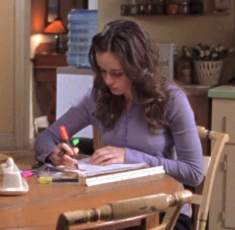 Studie Hacks, Estilo Rory Gilmore, Studera Motivation, Academic Motivation, Study Motivation Inspiration, Junior Year, Rory Gilmore, Studying Inspo, Study Hard