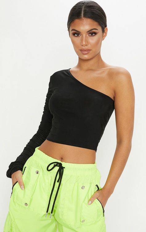 Black Ruched One Shoulder Slinky Crop Top Black Crop Top Outfit Baddie, Crop Top Outfits Classy, Black Crop Top Outfit, Halter Outfit, Chic Fall Fashion, Simple Lace, Types Of Jeans, Body Suits, T Dress