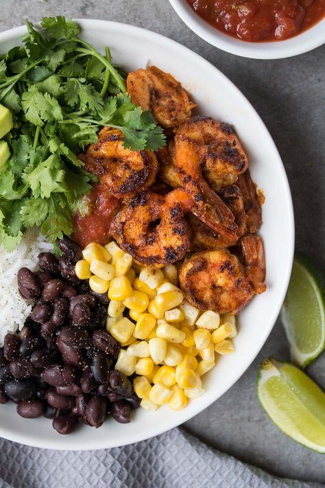 High Protein Pescatarian Dinner, Low Calorie High Protein Meals Pescatarian, Shrimp High Protein, Shrimp Burrito Bowl Recipe, Athlete Meals, Healthy Era, Kay Nutrition, Food Polls, Healthy 2024