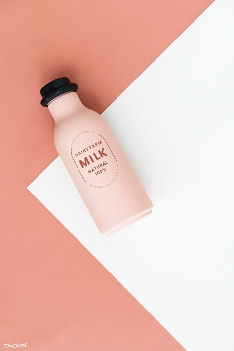 Milk Photography, Commercial Photography Product, Milk Packaging, Drinks Packaging Design, Bottle Design Packaging, Food Photography Inspiration, Cosmetics Photography, Beauty Products Photography, Foto Tips