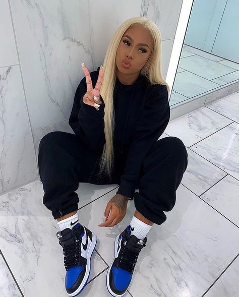 Instagram post by DRIP OR DROP X • Jul 9, 2020 at 10:49am UTC Sweatsuit Outfits, Mode Zara, Jordan Outfits, Tomboy Style Outfits, Chill Outfits, Streetwear Fashion Women, Cute Swag Outfits, Tomboy Fashion