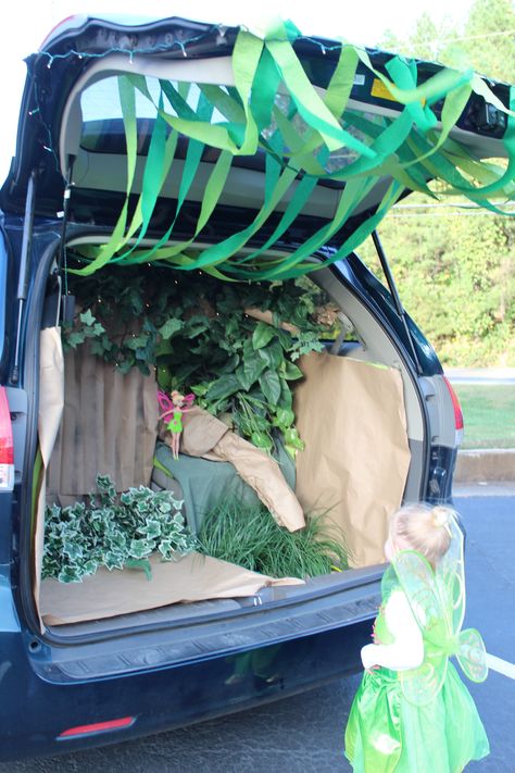 Tinker Bell's Forest Tinkerbell Trunk Or Treat, Forest Trunk Or Treat, Dinosaur Family Costume, Trunk Or Treat Truck, Peter Pan Halloween, Church Trunk, Trunker Treat Ideas, Epic Halloween Costumes, Dinosaur Family