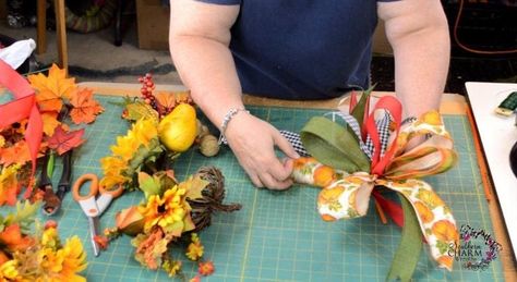 DIY Fall Lantern Swag -How to Make a Funky Bow to use in a Lantern Swag Lantern Swags Tutorial, Lantern Projects, Fall Lantern Decor, Swag Wreaths, Wreaths Winter, Mailbox Swag, Lantern Swags, Floral Centrepiece, Funky Bow