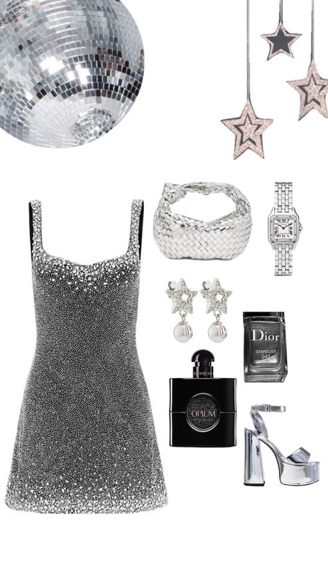 Disco Glam Jewelry, Disco Casual Outfit, Disco Inspired Outfits Party, Y2k Silver Outfits, All Silver Outfit, Silver Outfit Party, Disco Glam Party Outfit, Silver Party Outfit, Disco Inspired Outfits