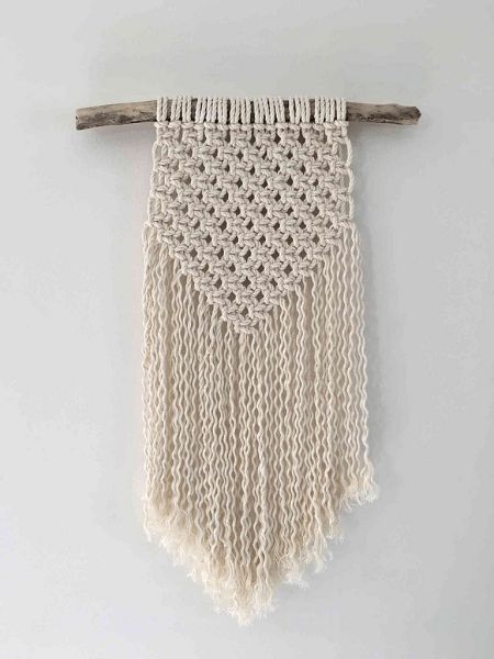 Macrame Wall Hanging Pattern Free, Diy Macrame Necklace Tutorial, Easy Macrame Wall Hanging, Small Macrame Wall Hanging, Macrame Wall Hanging Tutorial, Macrame Wall Hanger, Macrame Headboard, Yarn Hanging, Macrame Wall Hanging Diy