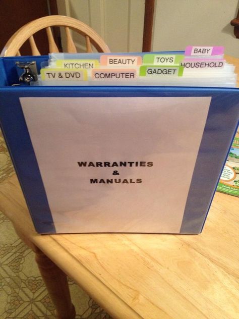 Organized my warranties and manuals into a binder Alejandra Costello, Home Organization Binders, Binder Pockets, Home Binder, Organizing Paperwork, Bill Organization, Paper Clutter, Ideas Para Organizar, Clutter Organization