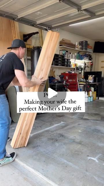 Lucas Shaw on Instagram: "The gift that keeps on giving 🌱💐 Here’s the deets if you want to make you or your mom one! ⬇️ Supply list  3 - 3 1/2” cedar pickets  12 - 6” cedar pickets  1” screws  2” screws  2 tubes Liquid Nail Glue  ➡️ Do y’all wanna see a YouTube tutorial?! Let us know!   #diy #diycrafts #mothersday #howto #tutorial #gardening #planter #planters #planterbox" How To Build Wooden Planter Boxes, Diy Garden Enclosure Ideas, Wood Planter Boxes Diy How To Build, Cedar Projects Diy, Diy Wooden Planters Outdoor, Cedar Picket Projects, Wood Planter Boxes Diy, Diy Planter Boxes Outdoor, Diy Wood Planter Boxes