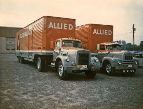 Allied Van Lines Trucks 1968 V and R models Moving Trucks, Chevy Truck Models, Moving Van, International Harvester Truck, Van Lines, Truck Pictures, Train Truck, Custom Big Rigs, Old Pickup Trucks