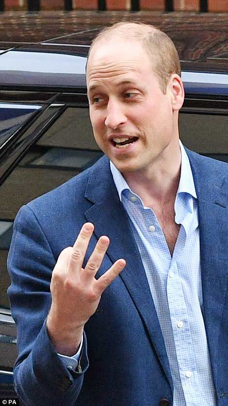 Prince William joked yesterday, holding up three fingers, that he had 'thrice the worry now' Three Fingers Up, Prince William Bald, Royal Arrival, King Queen Prince Princess, Kate Middleton Pregnant, Pregnant Sisters, English Royal Family, Prince Harry And Megan, Royal Uk