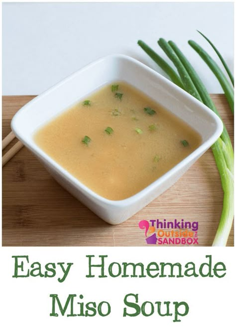 I love finding recipes to some of my favorite take out foods like easy homemade Miso Soup. #MIsoSoup #Soup #SoupRecipe Homemade Miso Soup, Making Noodles, Homemade Miso, Miso Soup Recipe, Thrifty Diy, Soup Vegan, Cooked Rice, Soup Diet, Miso Soup