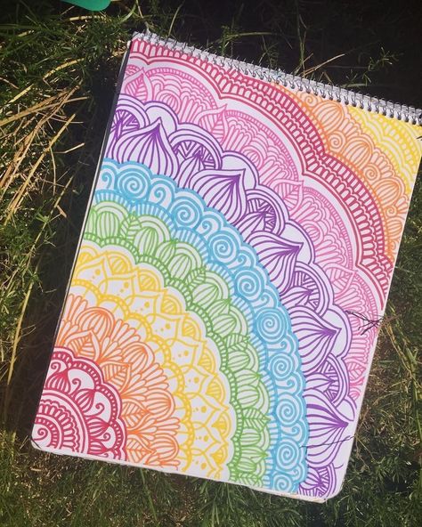 Any Drawing Ideas, Cute Mandala Drawing, Drawing Ideas For Notebooks, Cute Mandala Art, Mandala Art Colorful, Mandala Art Ideas, Mandala Art Designs, Mandala Art Painting, Mandala Drawing Ideas