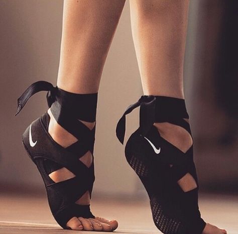 #nikestudiowrap Yoga Shoes, Pole Dancing Fitness, Pole Dancing, Character Outfits, Mode Inspiration, Mode Style, Dance Outfits, Aesthetic Clothes, Clothing Items