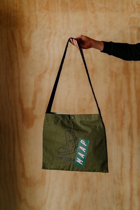 Musette Bag, Workshop Studio, Kites, Cycling Jersey, Packaging Design, Messenger Bag, Cycling, Tote Bags, Packaging