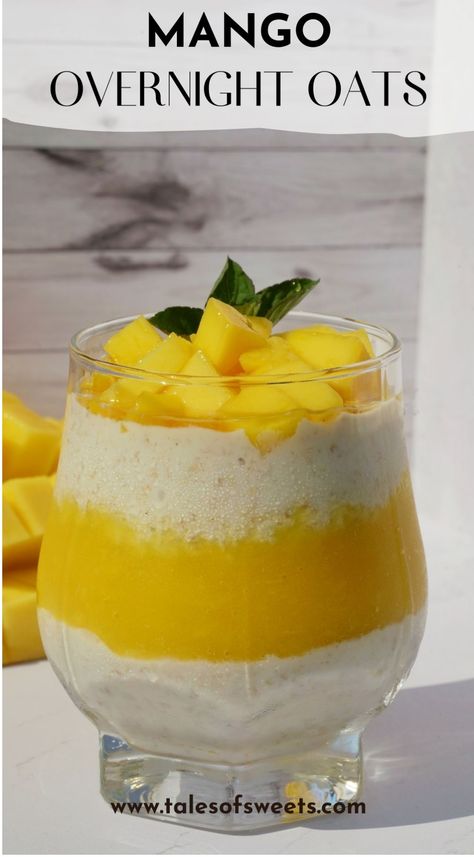 gluten free peach cobbler Mango Overnight Oats, Matcha Overnight Oats, Raspberry Overnight Oats, Creamy Oats, Blueberry Overnight Oats, Breakfast Oats Overnight, Ripe Mango, Easy To Make Breakfast, Brunch Desserts