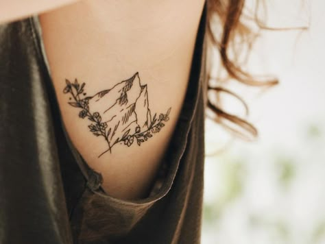 Moutain Tattoos, Travel Tattoo Ideas, Cool Nature, Bright Tattoos, Tiny Wrist Tattoos, Travel Tattoos, Flower Tattoo Back, Wildflower Tattoo, Nature Tattoo