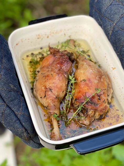 Duck Leg Recipes, Duck Confit Recipe, Chicken Confit, Confit Duck Leg, Confit Duck, Confit Recipes, Valentines Food Dinner, Duck Recipe, Duck Confit