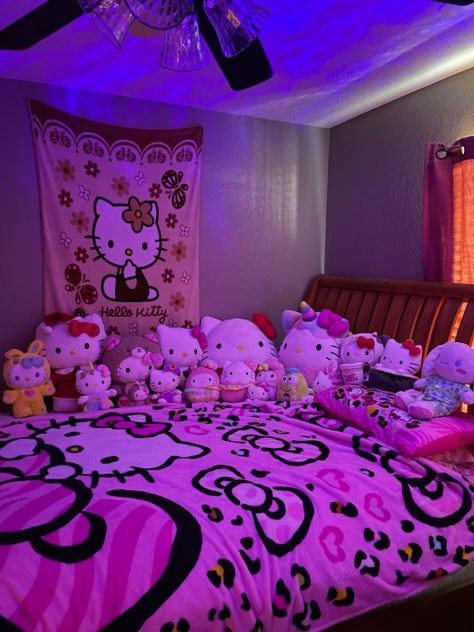 Rooms Hello Kitty, Room Hello Kitty, Hello Kitty Room, Hello Kitty Outfit, Kitty Room, Hello Kitty Room Decor, Chambre Inspo, Hello Kitty Bedroom, Y2k Hello Kitty