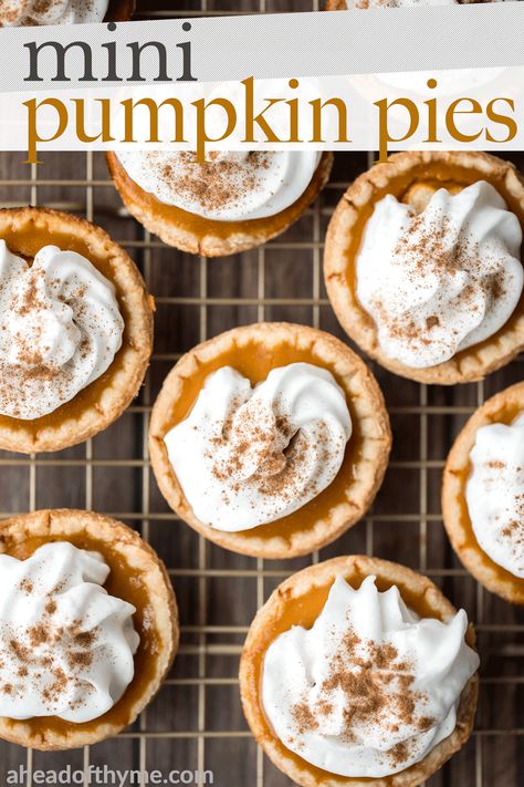 Mini Pumpkin Pies (Small Batch) Holiday Baking Thanksgiving, Easy Thanksgiving Menu, Small Thanksgiving, Cinnamon Whipped Cream, Spiced Whipped Cream, Fun Thanksgiving Desserts, Pie Dough Recipe, Best Christmas Desserts, Thanksgiving Pumpkin Pie