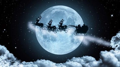 There will be a full moon this Christmas Day (Credit: Shutterstock) Christmas Moon, Christmas Wallpaper Hd, Cold Moon, Next Full Moon, Full Moon Night, Santa And His Reindeer, Last Christmas, Santa Sleigh, Christmas Night