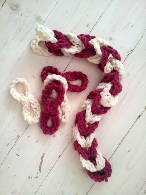 Crochet Chain Decoration, Chain Link Crochet, Crochet Paper Chain, Crochet Chain Link, Chain Link Scarf, Crochet Chain Scarf, Crochet Hat Ideas, Chain Scarf, French Knitting