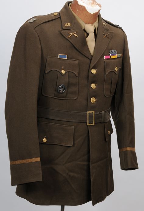 WWII US Army 509th Parachute Infantry Battalion Officer's Tunic Military Uniform Design, Army Dress Uniform, Usmc Uniforms, Military Costume, Army Clothing, Us Army Uniforms, Female Army Soldier, Officer Uniform, Army History